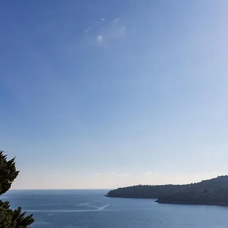 Ventula - Two Bedroom With Sea View Apartment *