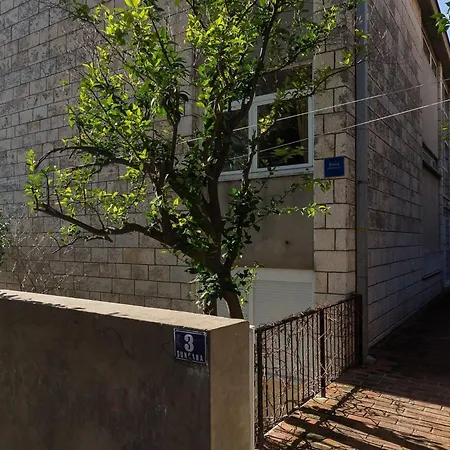 Ventula - Two Bedroom With Sea View *